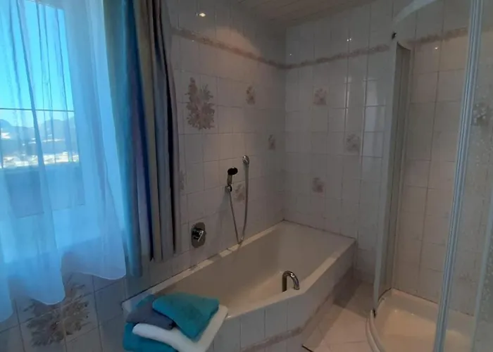 Lederhof Apartament *